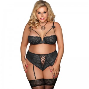 Two-piece set with bra and garter briefs Size QUEEN PLUS by SUBBLIME