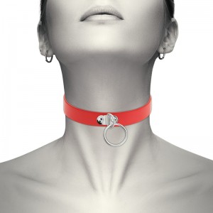 Red faux leather choker with ring by COQUETTE